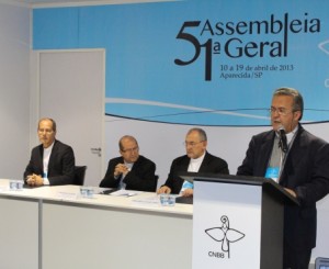 Coletiva_18.04