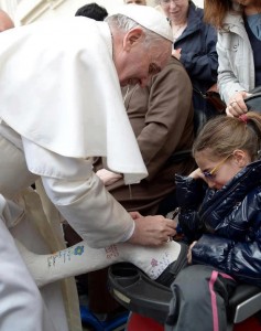 papa francisco criança