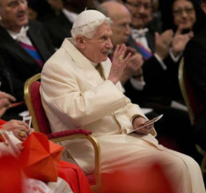 Bento-XVI-no-Consistorio