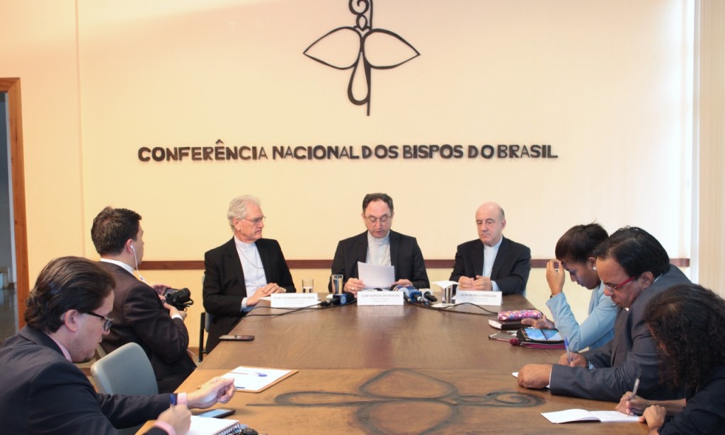 coletiva291015