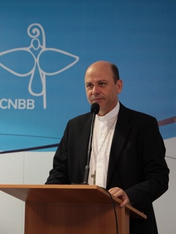 Para dom Sérgio de Deus, Moto Proprio ajudará a família a viver intensamente sua missão