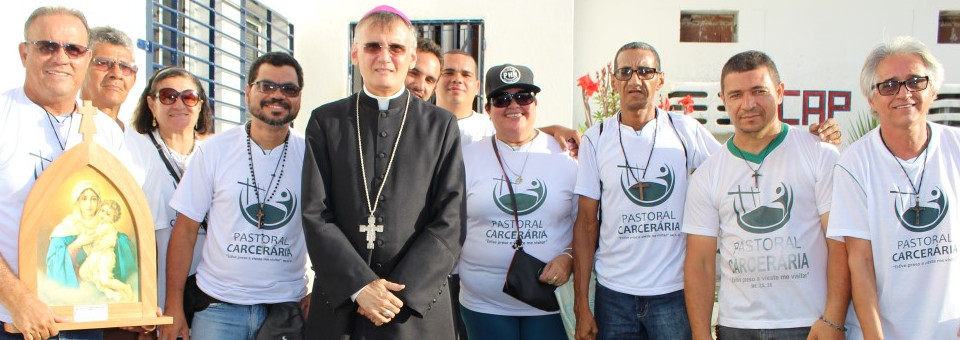 Dom Antônio Tourinho celebra missa no Complexo Prisional do Curado