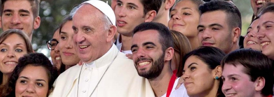 Papa escreve carta aos jovens por ocasião da apresentação do documento preparatório para o Sínodo dos Bispos