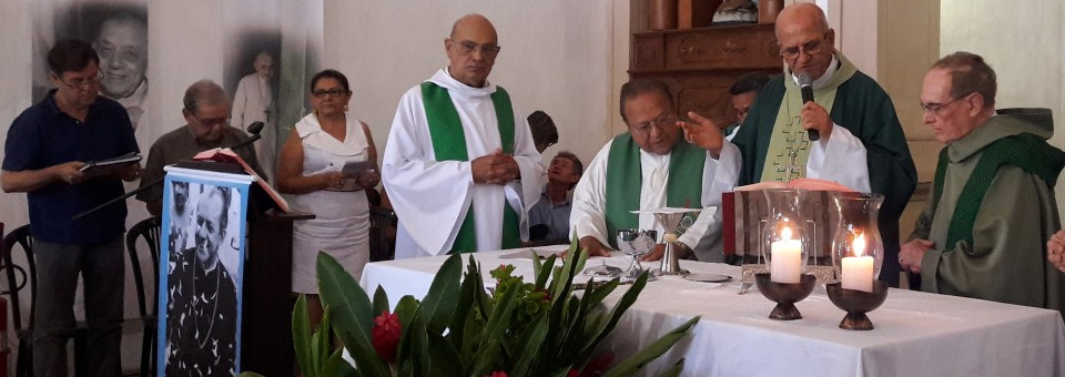 Dom Fernando celebra Missa pelo 108° aniversário de Dom Helder Camara