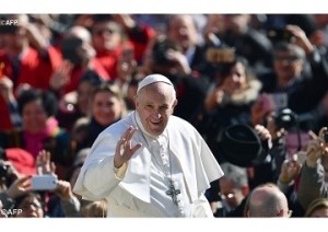Papa e fieis