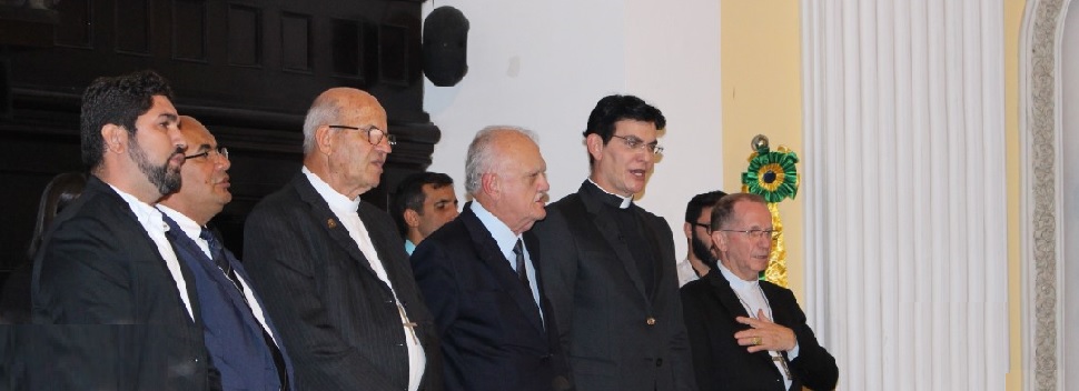 Dom Fernando prestigia padre Reginaldo Manzotti na Alepe