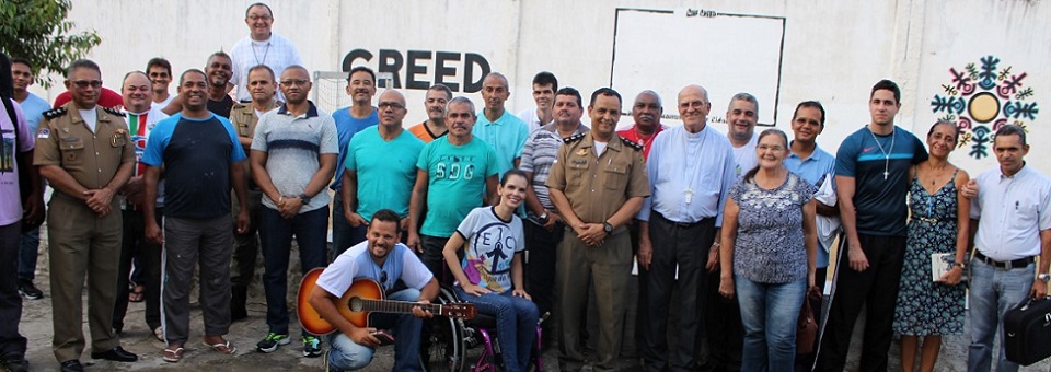 Arcebispo celebra missa no presídio militar de Pernambuco