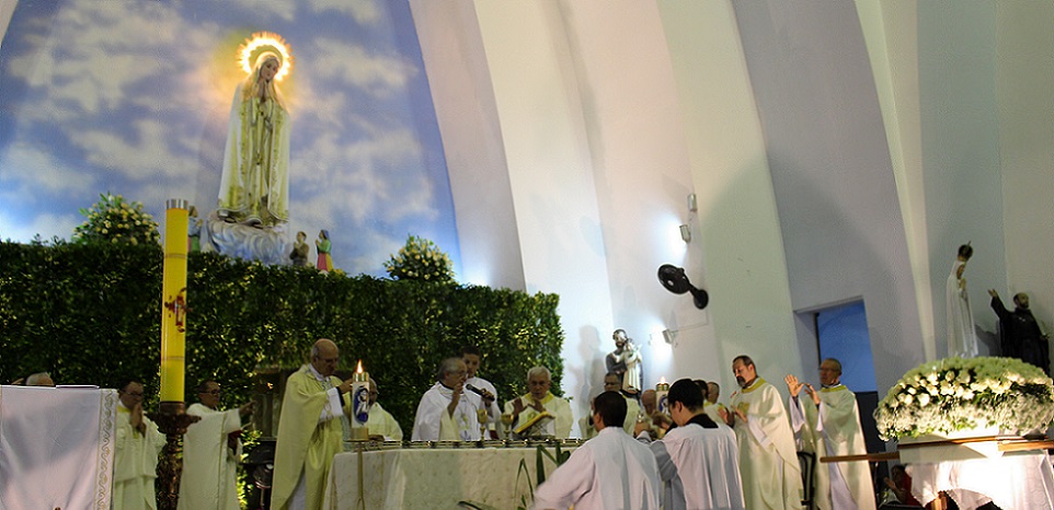 Terceiro dia da visita do núncio: encontro com o clero e devoção à Fátima