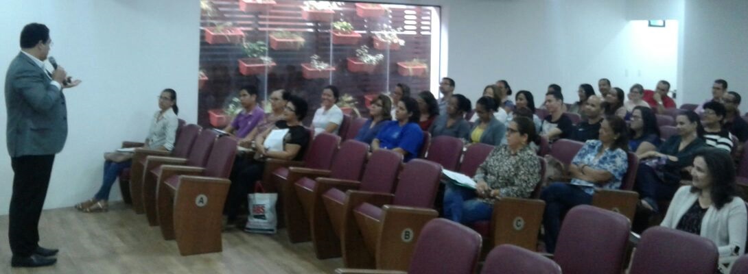 Secretários paroquiais arquidiocesanos iniciam curso de extensão sobre questões canônicas