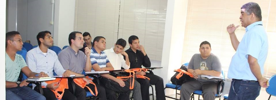 Seminaristas arquidiocesanos recebem formação da Maratona Bíblica 2017