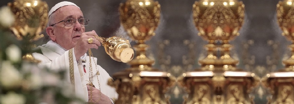 Papa diz que escândalos ferem e matam corações e esperanças