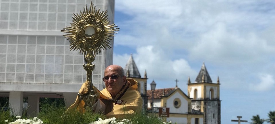 Corpus Christi celebrou unidade com o laicato
