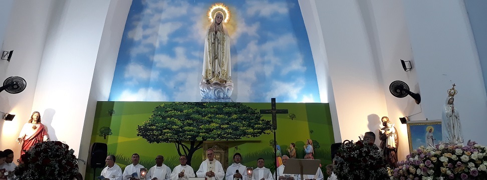 Arcebispo rende graças às mães no encerramento da festa do Santuário de Fátima no Recife