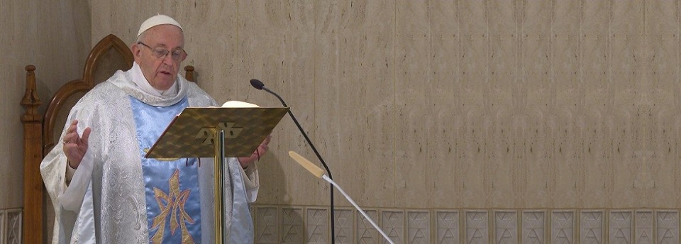 Papa diz que a Igreja é mulher e mãe, como Maria