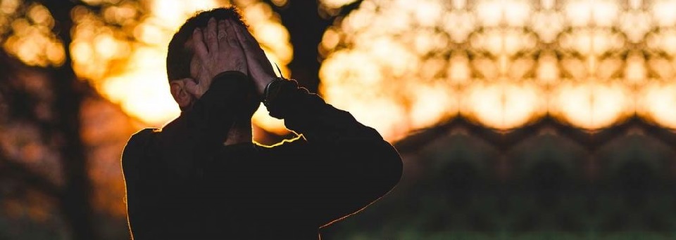 Pai contra o aborto dá resposta de amor à filha que postou foto a favor do aborto
