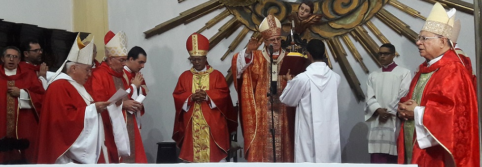 Dom Fernando apresenta seu auxiliar Limacêdo Antonio para a Igreja de Olinda e Recife