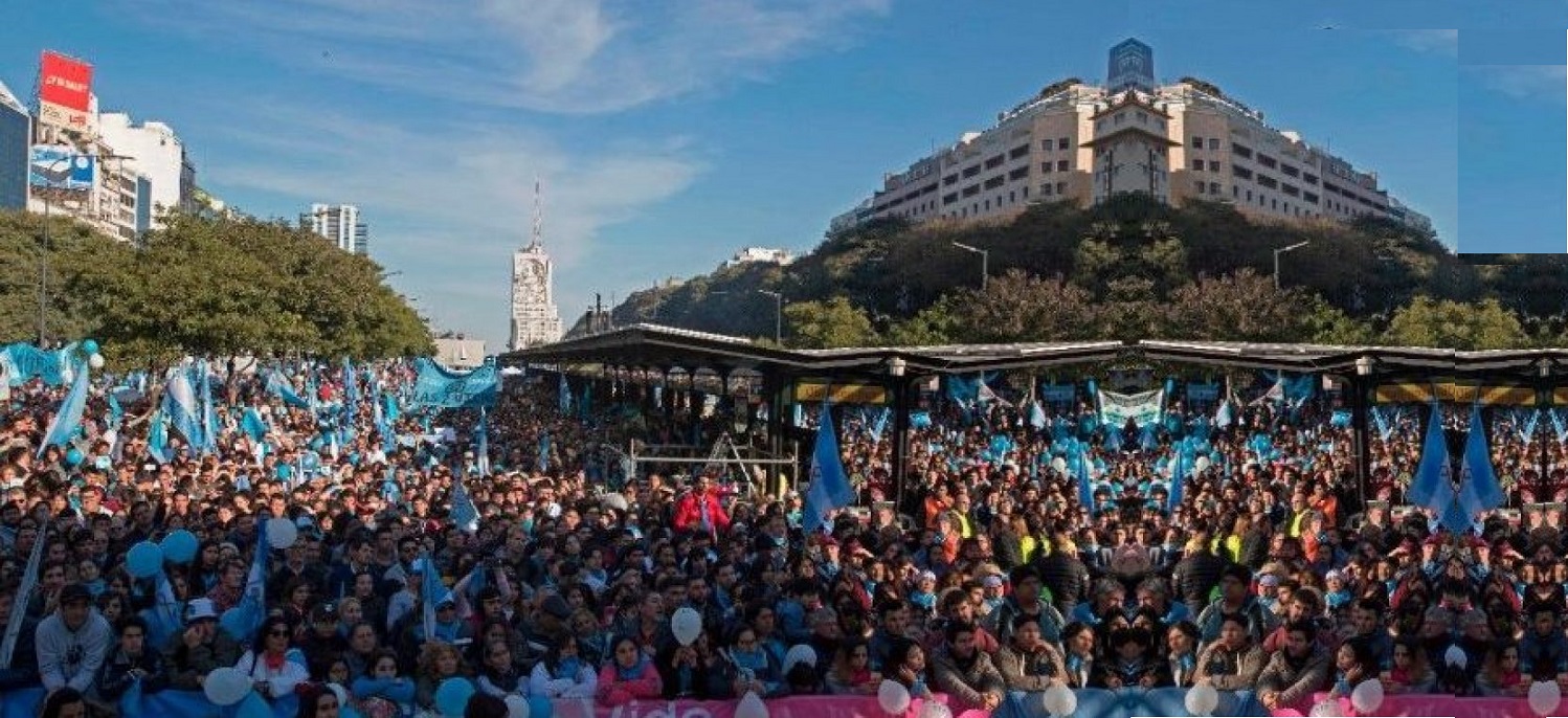 Senado da Argentina rejeita projeto de lei que fazia proposta de legalização do aborto