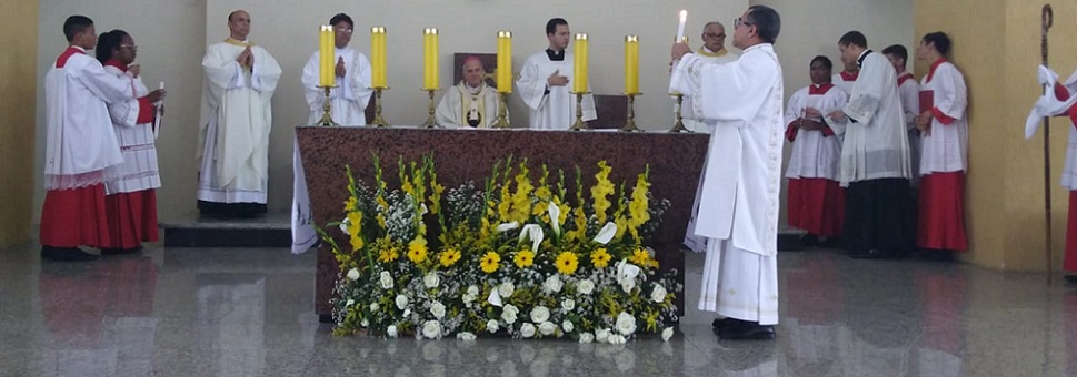 Dom Fernando preside missa de dedicação da igreja e consagração do altar da matriz do Ipsep