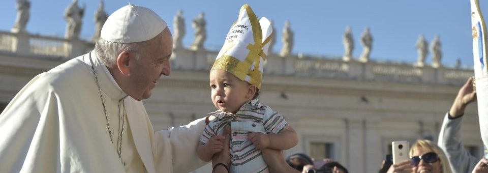 Papa diz que a fidelidade é um estilo de vida e que com o amor não se brinca