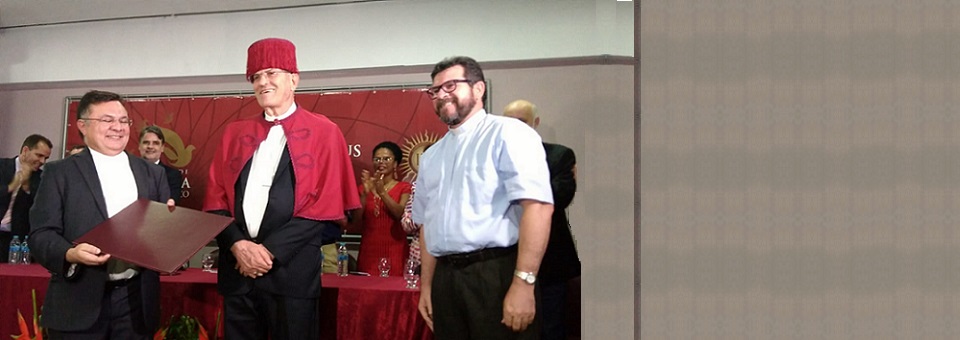 Dom Fernando é Doutor Honoris Causa pela Universidade Católica de Pernambuco
