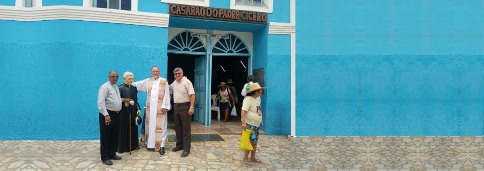 Dom Limacêdo participa do novenário de Finados no Juazeiro