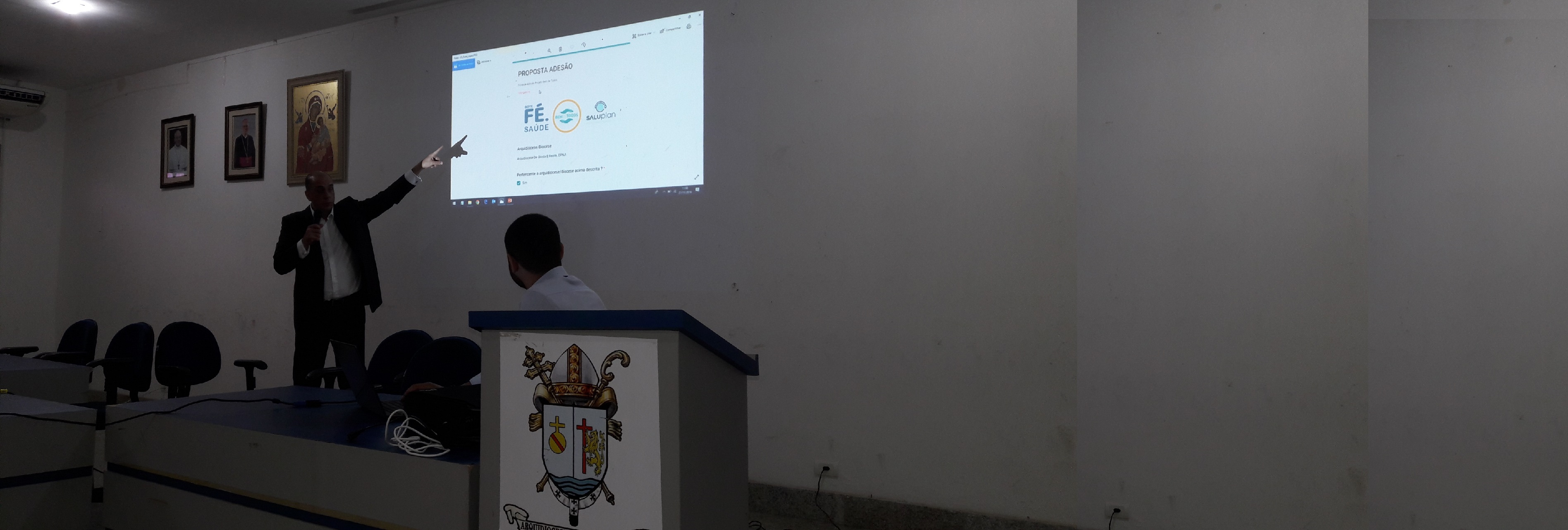 Reunião do clero apresenta proposta de plano de saúde para o clero