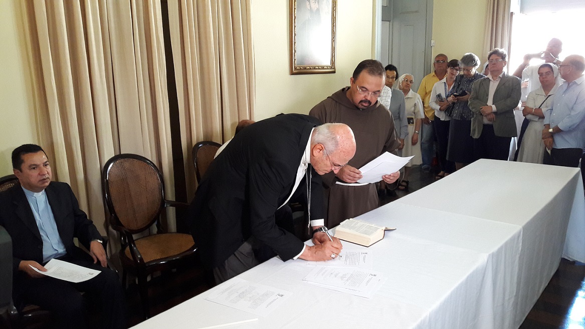 Arquidiocese conclui fase diocesana do Processo de Beatificação  e Canonização de dom Helder: