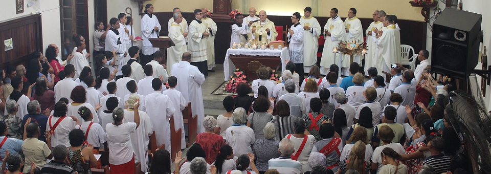 Dom Fernando instala a primeira Paróquia da Arquidiocese dedicada à mãe de Nossa Senhora