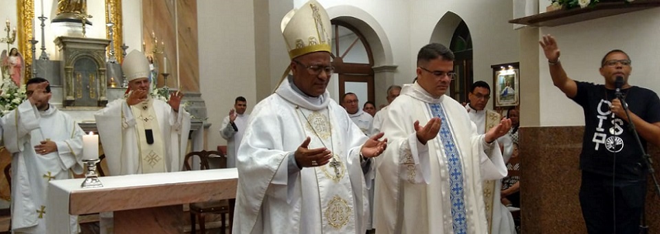 Paróquia de Casa Forte acolhe administrador e vigário novos