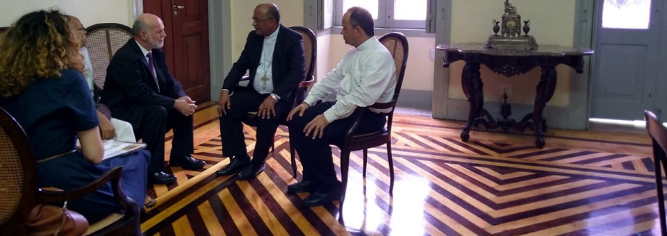 Dom Limacêdo recebe embaixador de Luxemburgo no Palácio dos Manguinhos