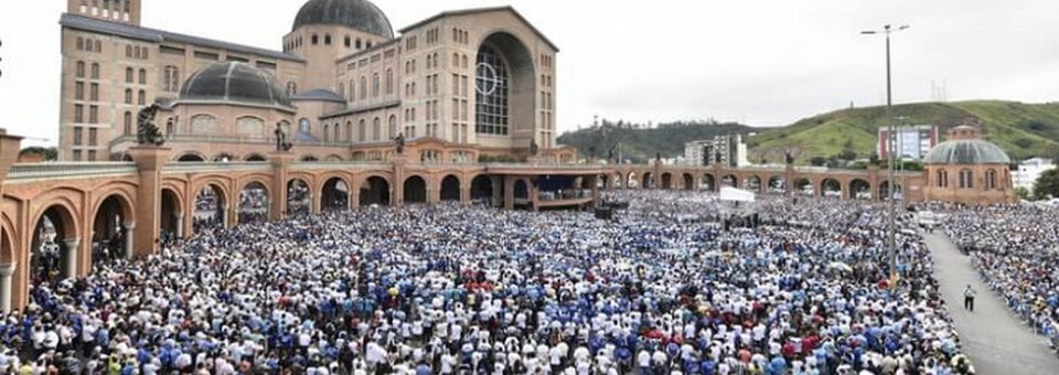 Terço dos Homens leva quase 80 mil integrantes ao Santuário de Aparecida