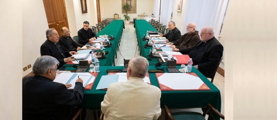 Papa preside reunião do Conselho de Cardeais