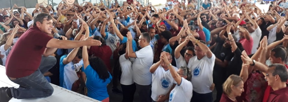 Famílias participam de encontro arquidiocesano em preparação ao Sim à Vida