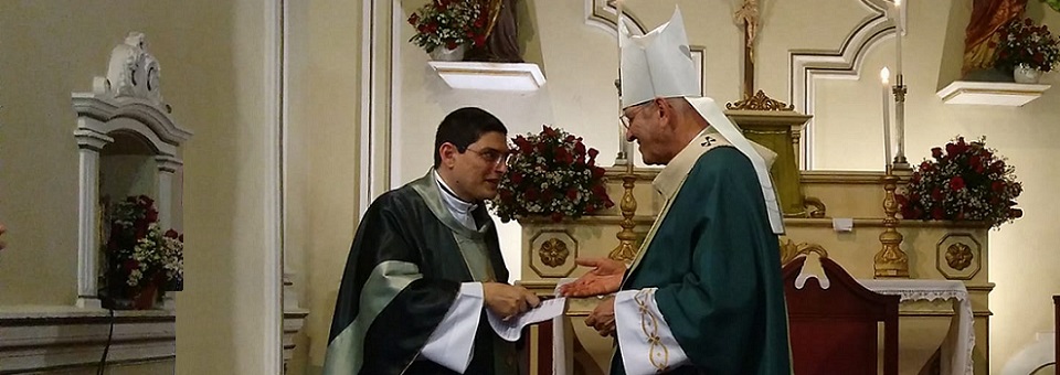Padre Fabiano é empossado novo pároco de Apipucos