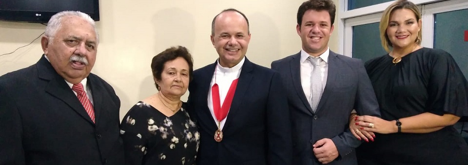 Padre Luciano Brito é agraciado com Medalha Frei Caneca