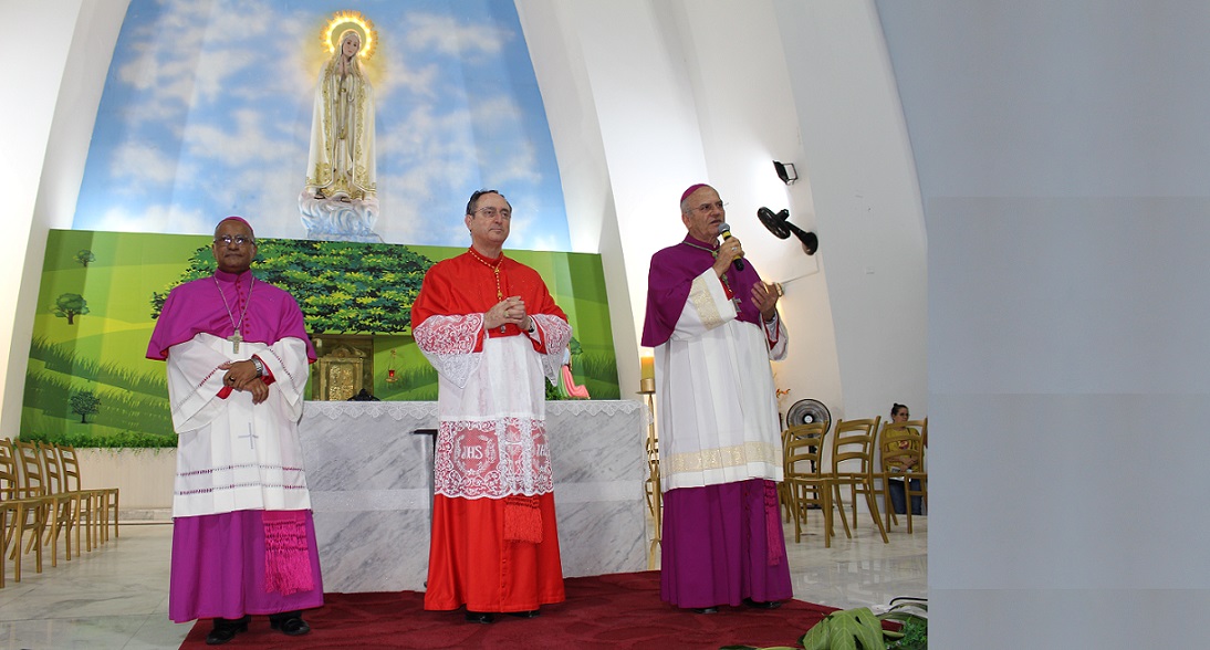 Abertura do Ano Eucarístico Arquidiocesano envolve clero e fiéis no Recife
