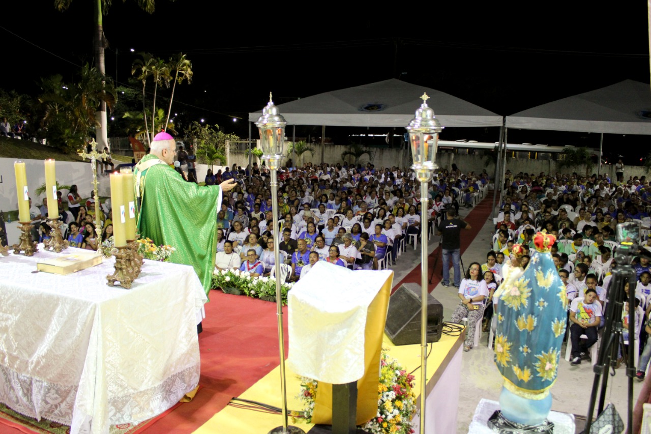 Abertura do Mês Missionário Extraordinário reúne milhares de fiéis no Cabo