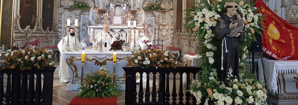 Dom Fernando preside missa em honra do Padroeiro da Arquidiocese