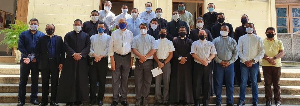 Seminaristas e clero jovem expressam apoio a Dom Fernando na defesa ao direito pela vida