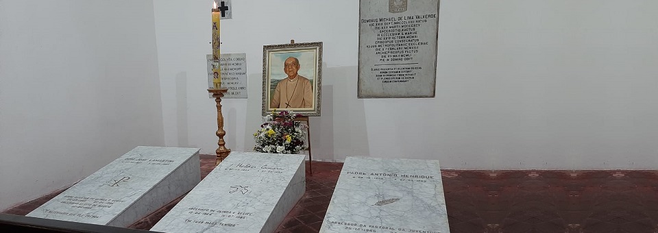Dom Helder é lembrado em missa na Catedral Metropolitana
