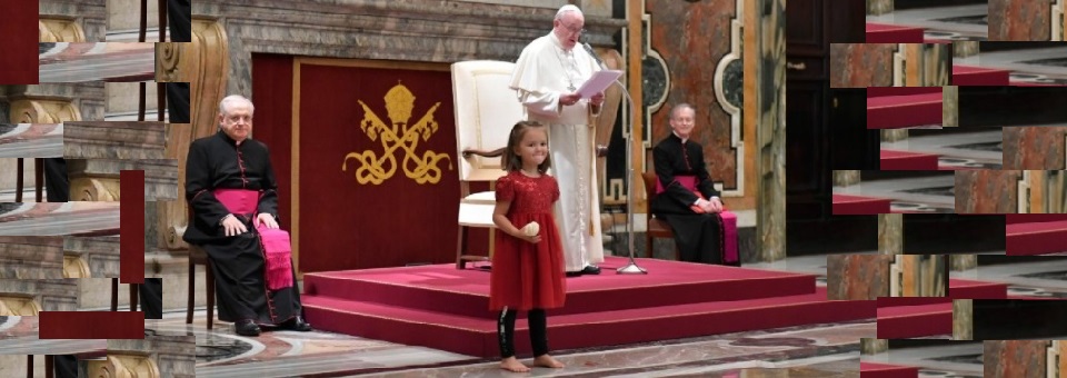 Papa Francisco recebe grupo de crianças autistas