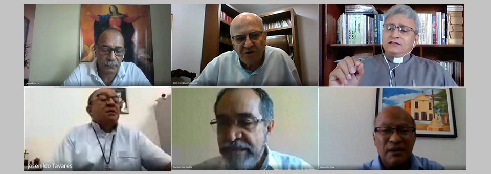 Clero arquidiocesano participa de atualização sobre Bioética e Misericórdia
