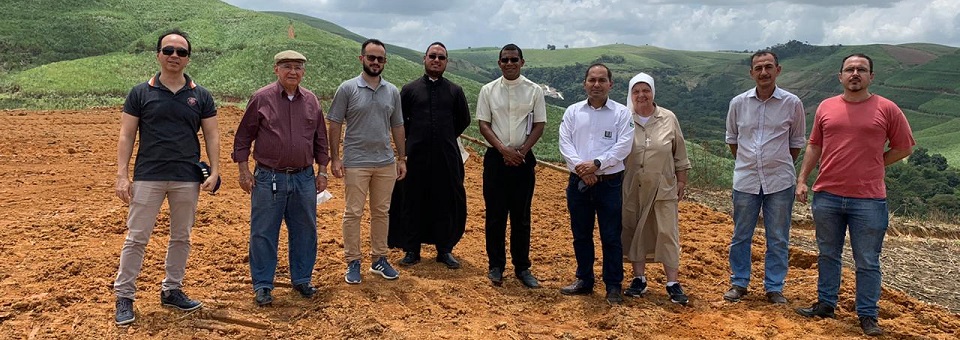 Voluntários visitam terreno onde será construída unidade feminina da Fazenda da Esperança