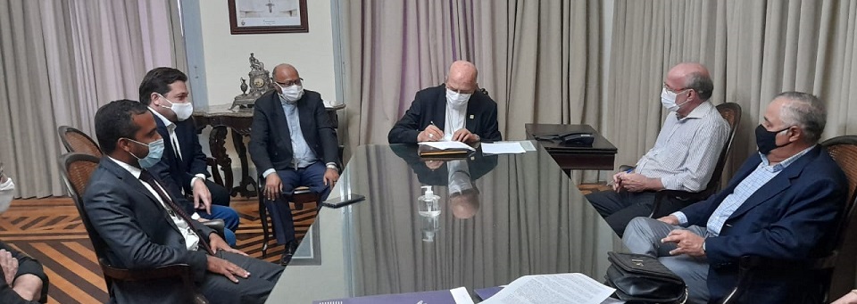 Santa Casa inicia processo de transferência do terreno da Tamarineira para Prefeitura