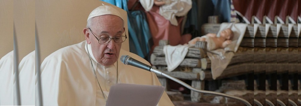 Papa no Angelus: acolher Jesus em família, que nos ama nas nossas fragilidades