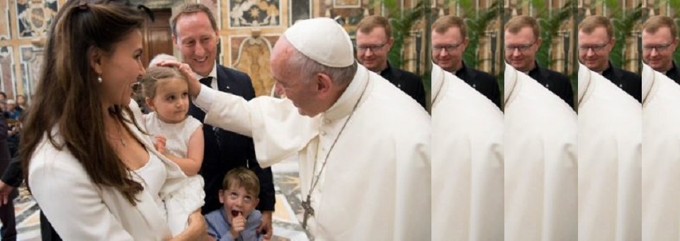 Papa: com Amoris laetitia em mãos, famílias e pastores se unem pela conversão missionária