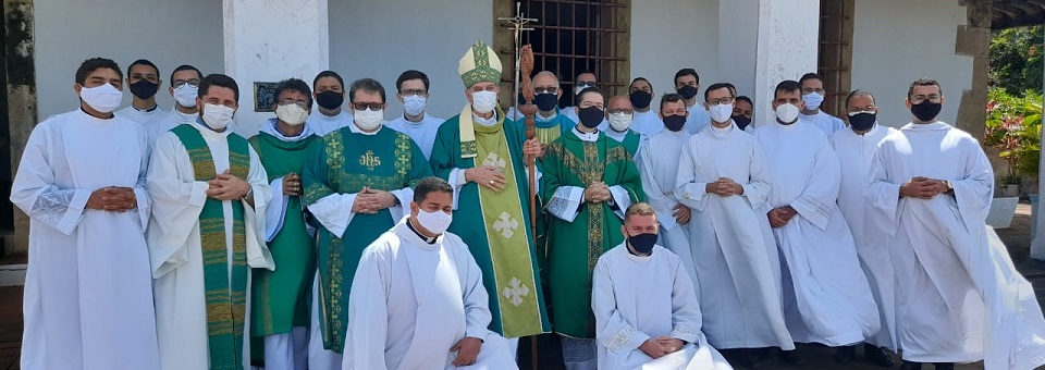 Dom Fernando preside abertura do mês vocacional na igreja da Sé