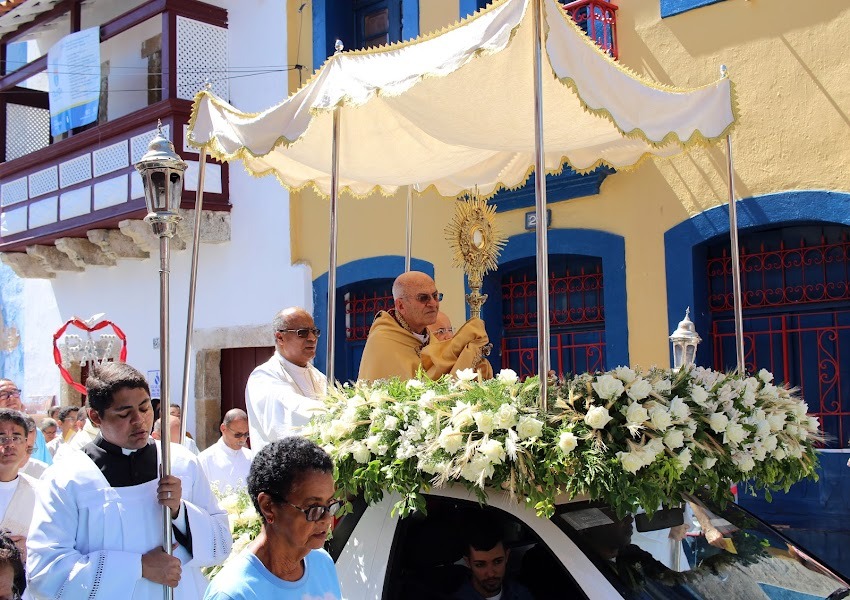 Arquidiocese de Olinda e Recife convida para celebrações e adorações pelo 18º CEN nesta quinta-feira (28)