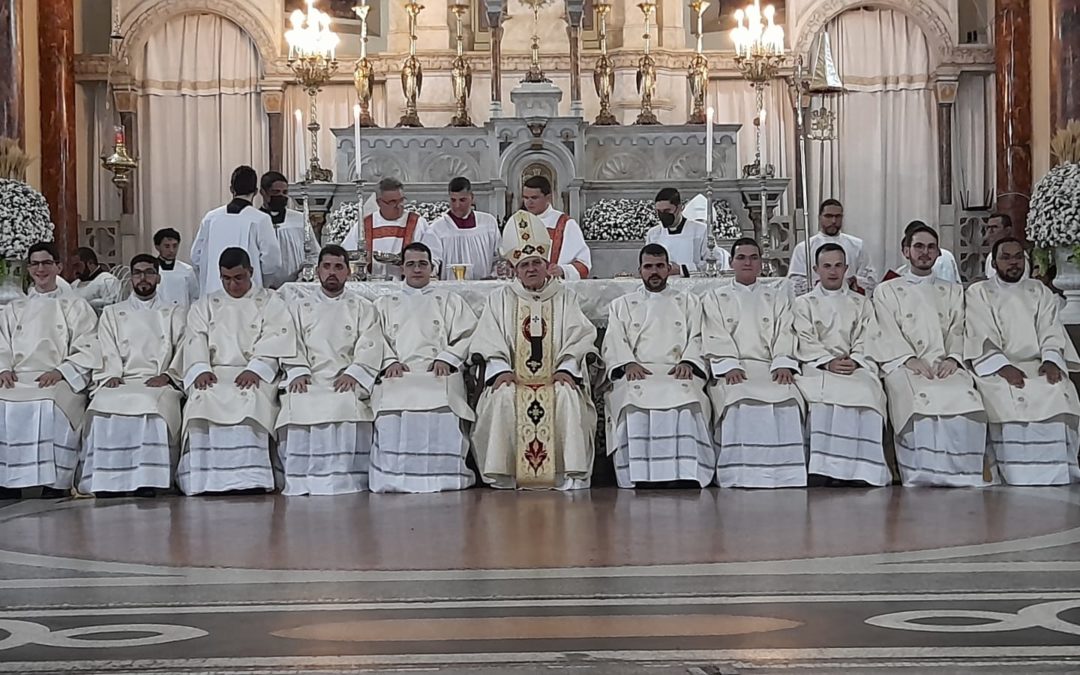Arquidiocese de Olinda e Recife tem dez novos diáconos