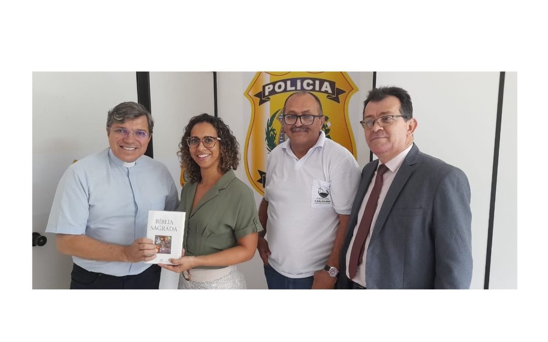 Com apoio de ouvintes, Rádio Olinda FM promove doação de bíblias a penitenciárias do Grande Recife